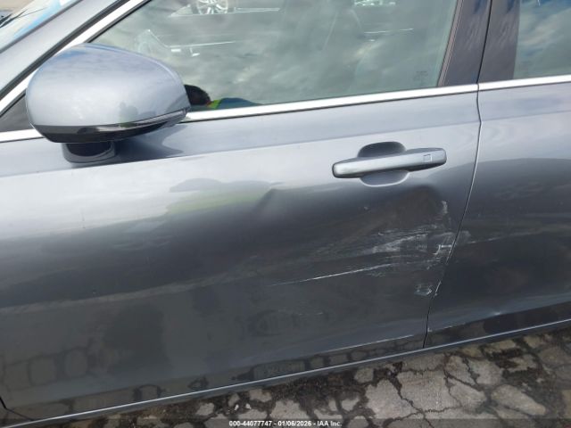 Volvo S90 T5 Momentum Image 6