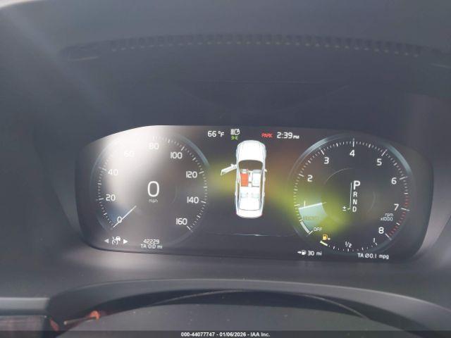 Volvo S90 T5 Momentum Image 8