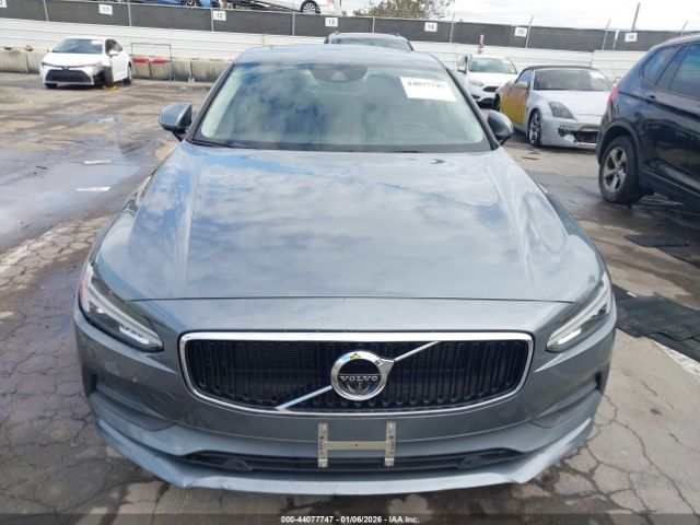 Volvo S90 T5 Momentum Image 13