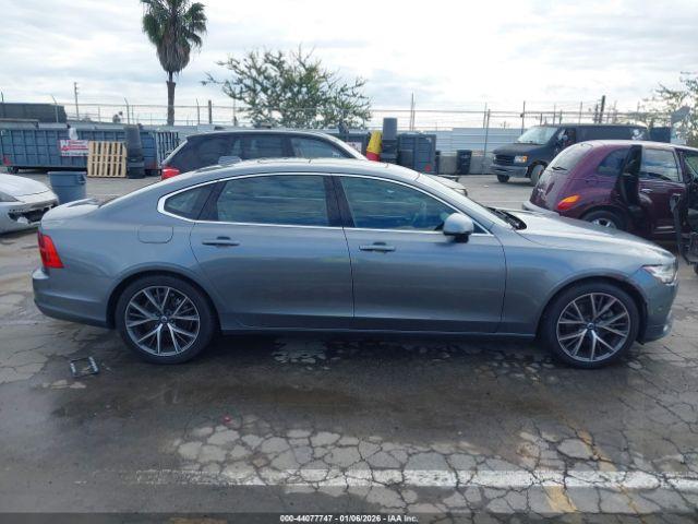 Volvo S90 T5 Momentum Image 15