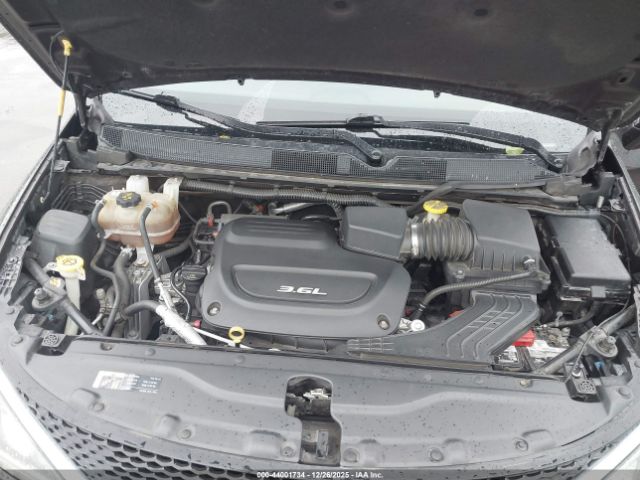 Chrysler Pacifica Touring-l Plus Image 11