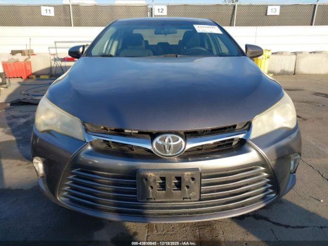 Toyota Camry Le Image 19
