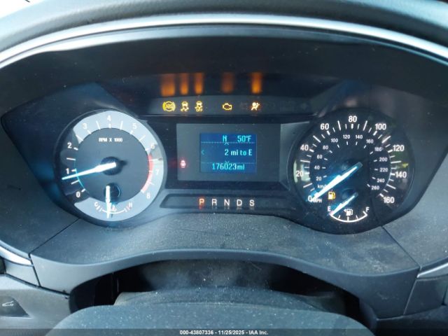 Ford Fusion S Image 4