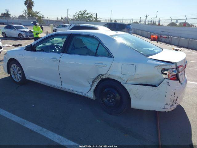 Toyota Camry Xle Image 10