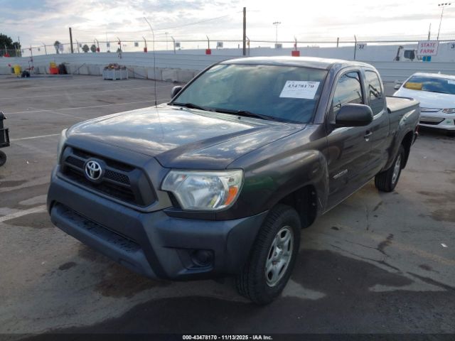 Toyota Tacoma Image 2