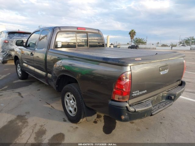 Toyota Tacoma Image 14