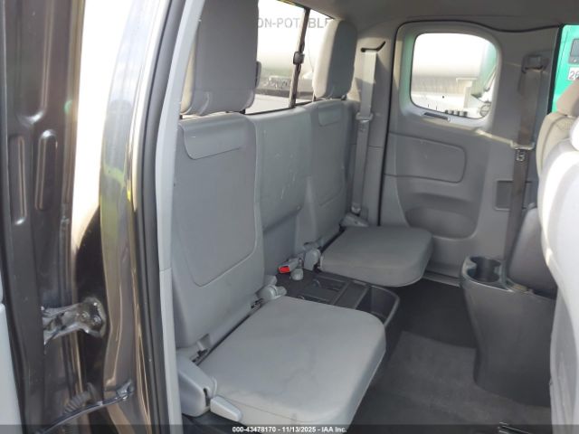 Toyota Tacoma Image 3