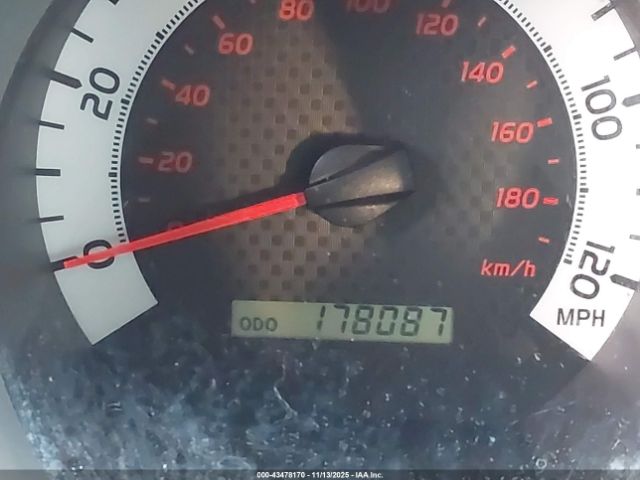 Toyota Tacoma Image 15