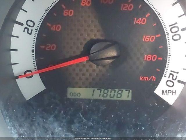 Toyota Tacoma Image 15