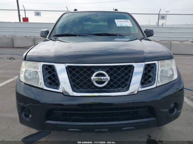 Nissan Pathfinder Se Image 16