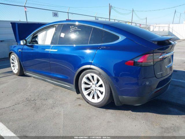 Tesla Model X Image 3