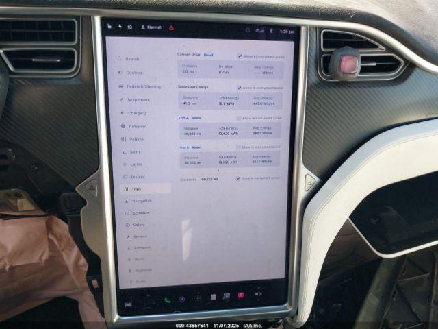 Tesla Model X Image 5