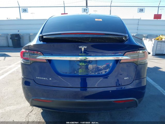 Tesla Model X Image 2