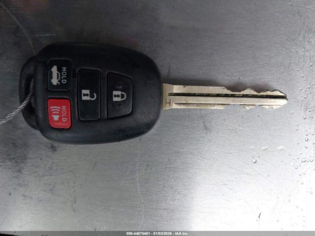 Toyota Corolla Le Image 8