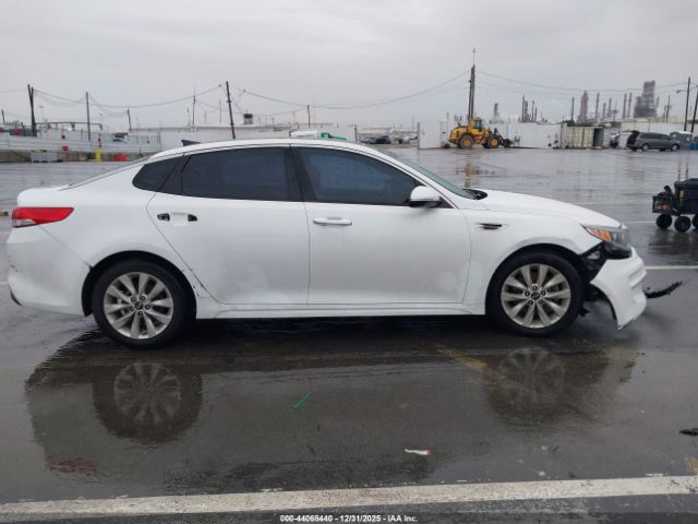 Kia Optima Ex Image 14