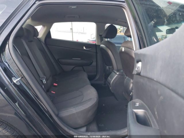 Kia Optima Lx Image 11