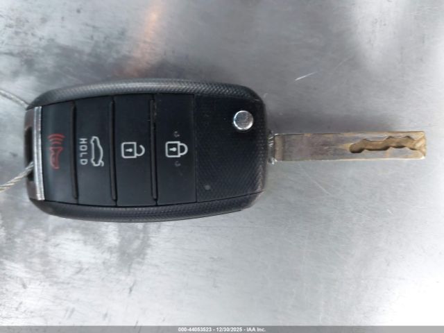 Kia Optima Lx Image 9