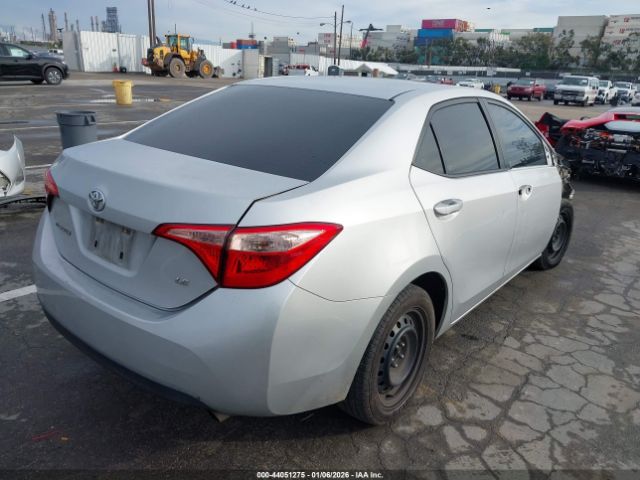 Toyota Corolla Le Image 12