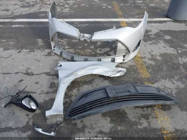 Toyota Corolla Le Image 16