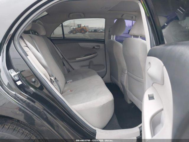 Toyota Corolla Le Image 7