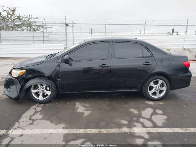 Toyota Corolla Le Image 12