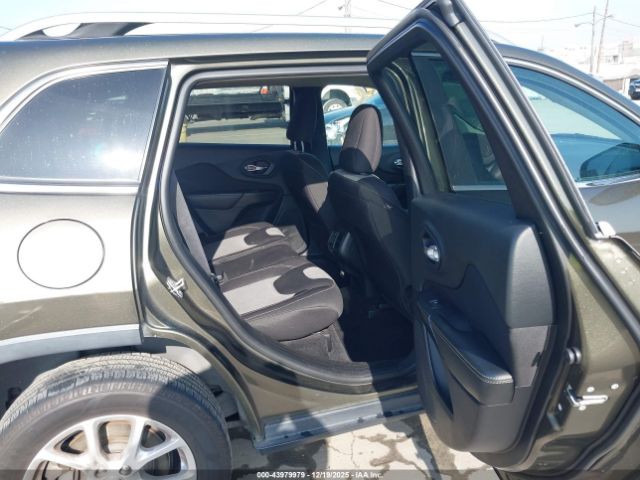 Jeep Cherokee Latitude Image 20