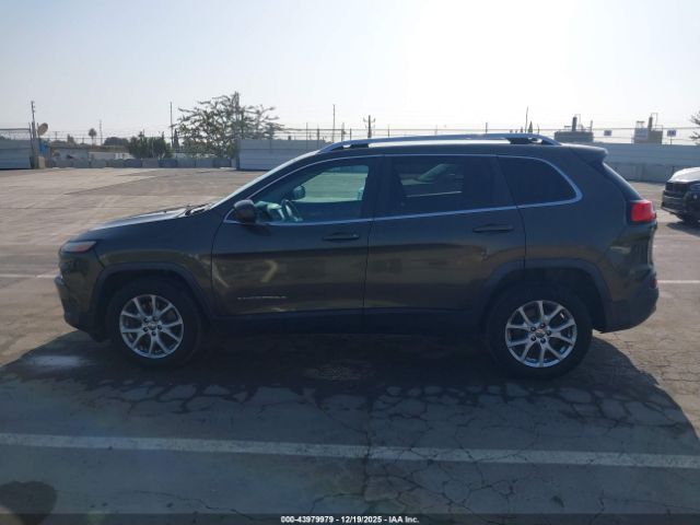 Jeep Cherokee Latitude Image 5
