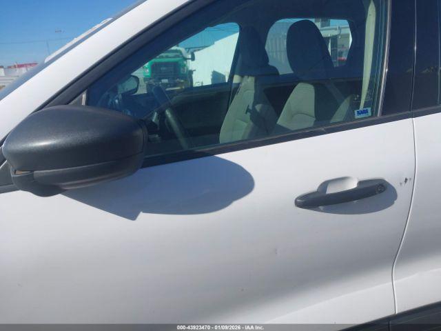 Ford Escape S Image 5