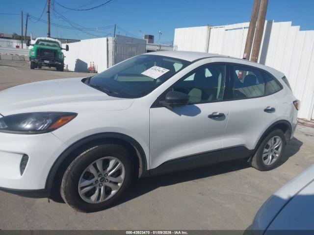 Ford Escape S Image 10