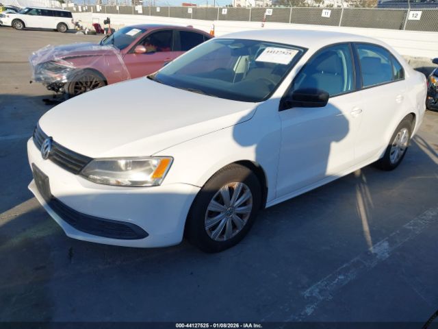 Volkswagen Jetta S Image 11