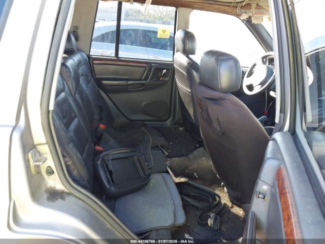 Jeep Grand Cherokee Limited Image 11