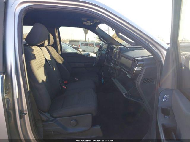 Ford F-150 Xl Image 10