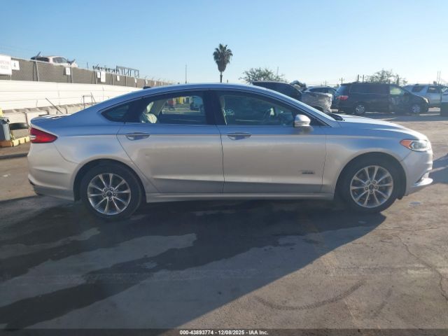 Ford Fusion Titanium Image 10