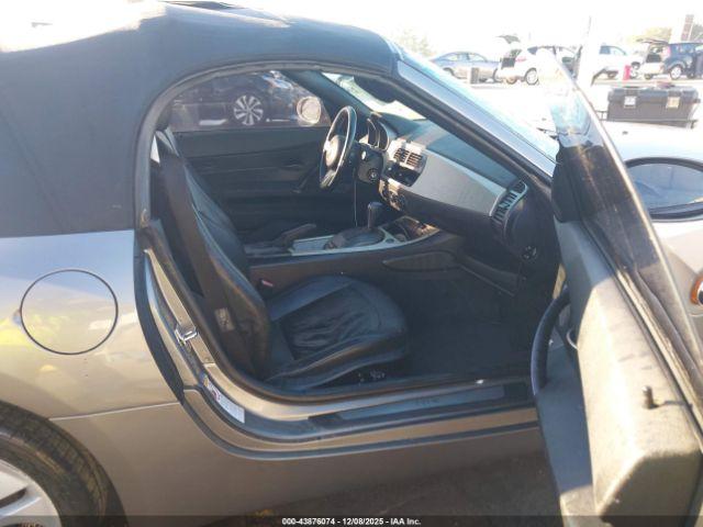 BMW Z Series 3.0i Image 3