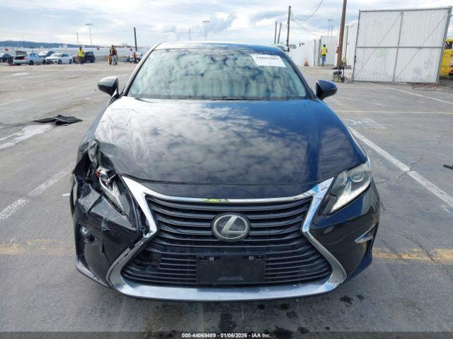 Lexus Es Image 16
