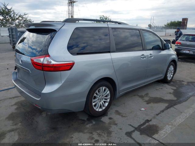 Toyota Sienna Xle 8 Passenger Image 4